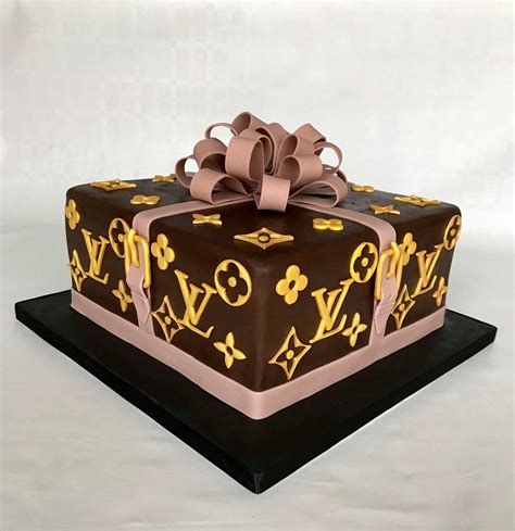 simple louis vuitton cake|louis vuitton cake images.